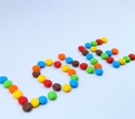 candy spells out love